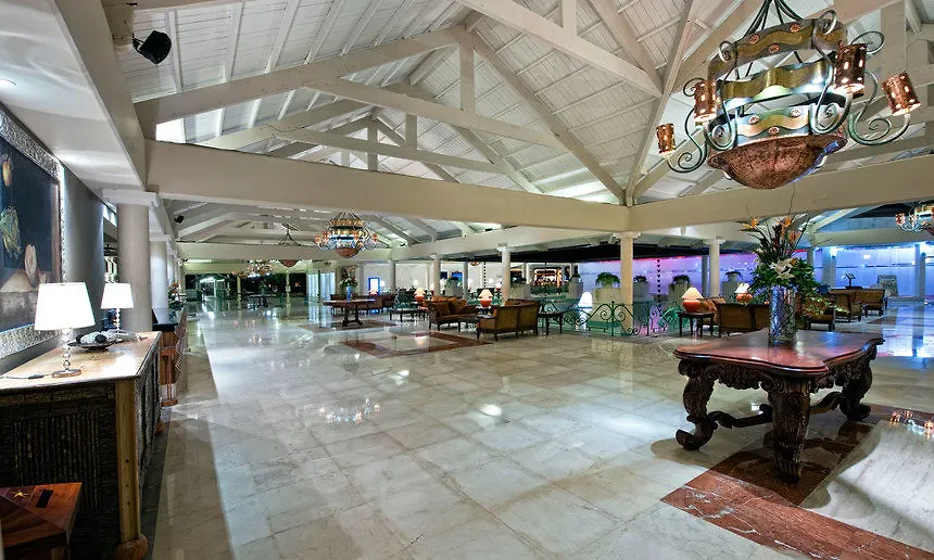 Iberostar Waves Dominicana Bavaro 5*,