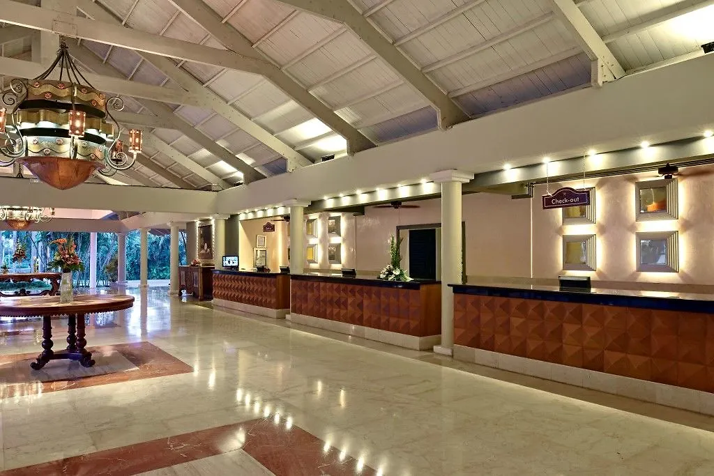 Iberostar Waves Dominicana Bavaro 5*,