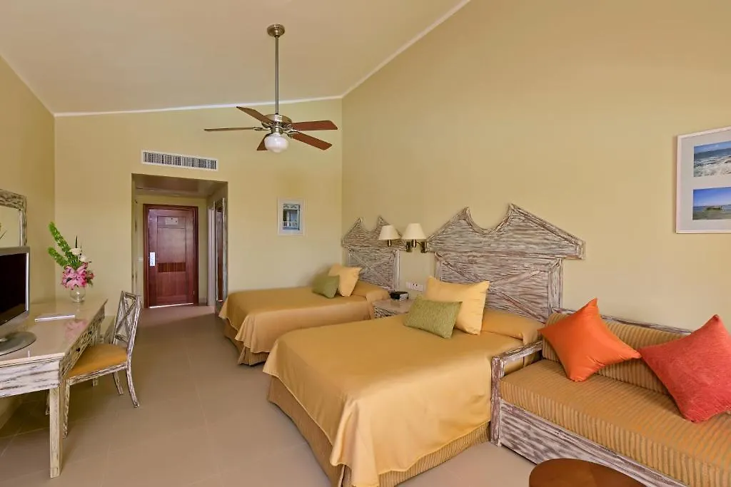 Iberostar Waves Dominicana Баваро Курортный комплекс