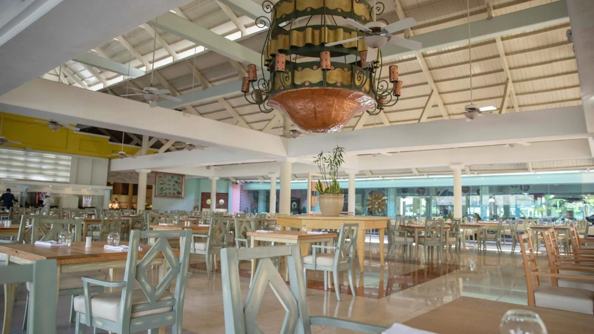 Курортный комплекс Iberostar Waves Dominicana Баваро